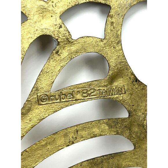 Rubel 82 Brass Trivet Vintage Chicken Hen Cutout Solid Brass Farmhouse Decor USA - Picture 3 of 3